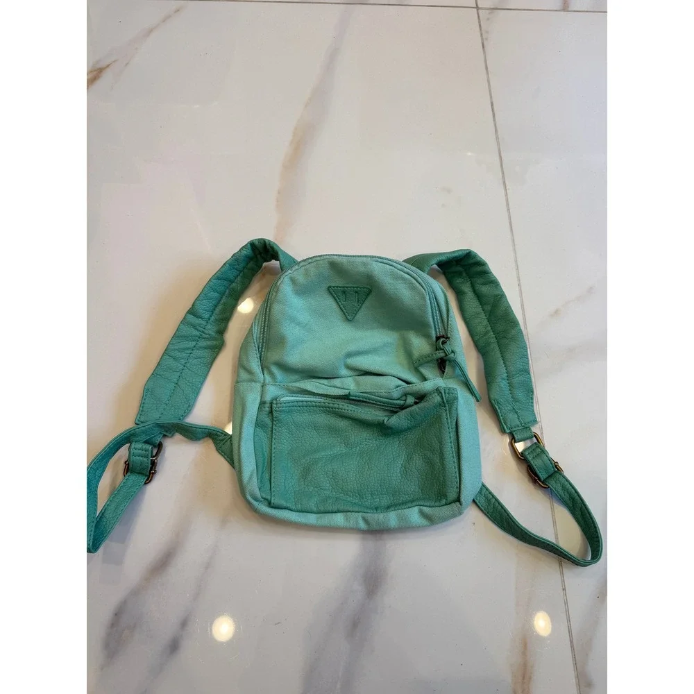 guess mini backpack crossbody Factory Evan Color-Block and super smart NEW Guess Women's Multi Color